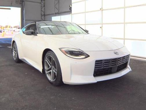 Pearl White 2025 Nissan Z Sport