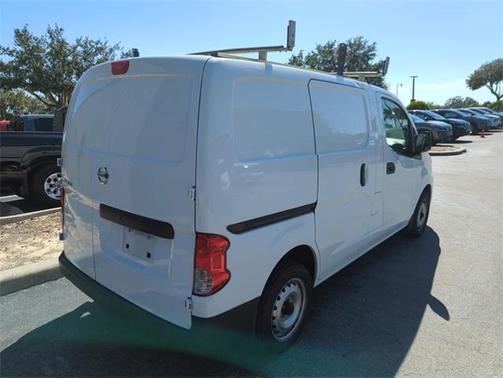 2021 Nissan NV200 S