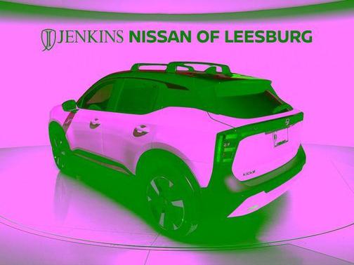 2t Wht Blk Roof 2026 Nissan Kicks SR