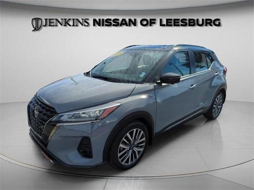 2023 Nissan Kicks SR