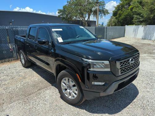 Black 2023 Nissan Frontier SV