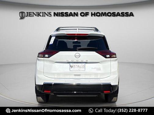 Everest White P 2026 Nissan Rogue Platinum