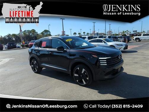 2025 Nissan Kicks SR