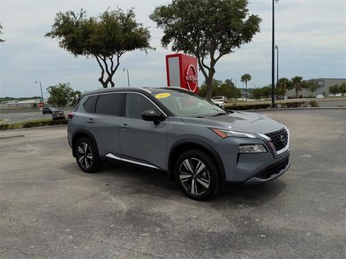 2022 Nissan Rogue SL