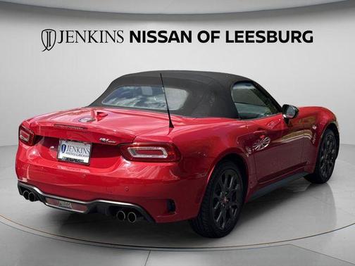 Hypnotique Red 2019 FIAT 124 Spider Abarth