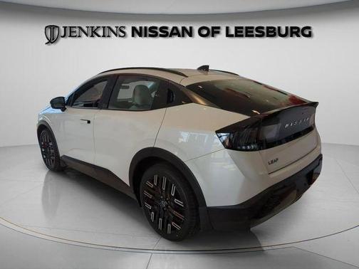 2026 Nissan Leaf PLATINUM+