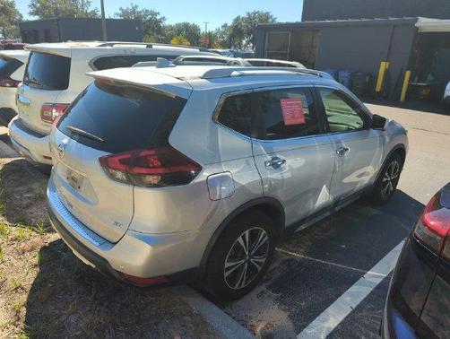Brilliant Silver Metallic 2019 Nissan Rogue SV