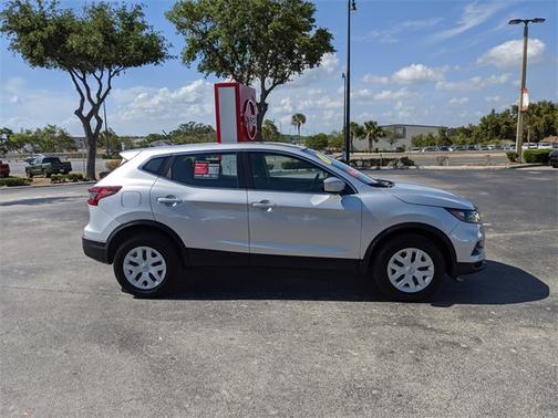 2020 Nissan Rogue Sport S