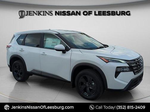 Everest White P 2026 Nissan Rogue SV