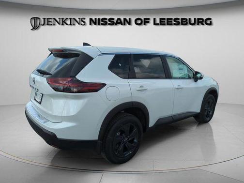 Everest White P 2026 Nissan Rogue SV