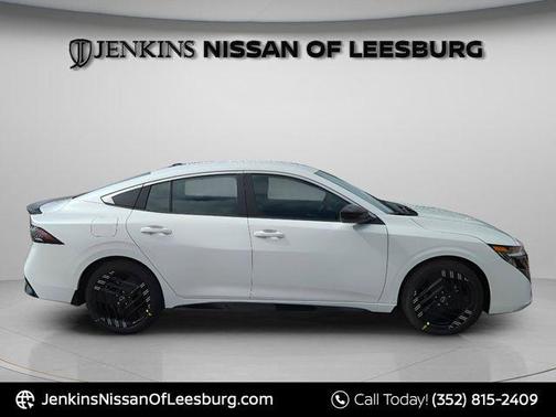 Aspen White 2026 Nissan Sentra SR