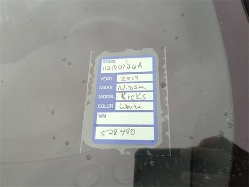 2019 Nissan Kicks SR