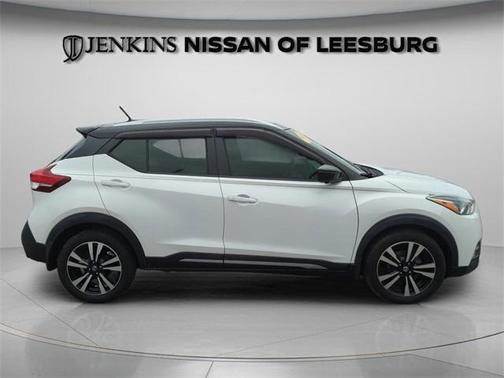 2019 Nissan Kicks SR