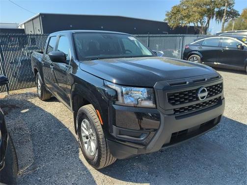 2025 Nissan Frontier S