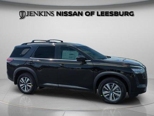 Super Black 2026 Nissan Pathfinder SL