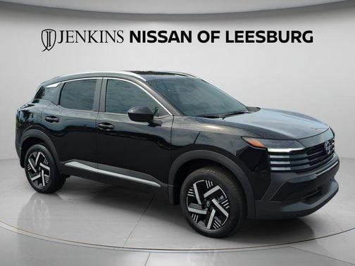 Super Black 2026 Nissan Kicks SV