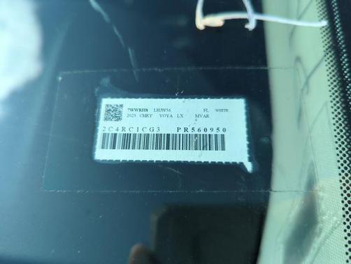 Bright White Clearcoat 2023 Chrysler Voyager LX