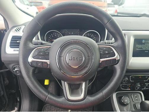 Diamond Black 2019 Jeep Compass Sport