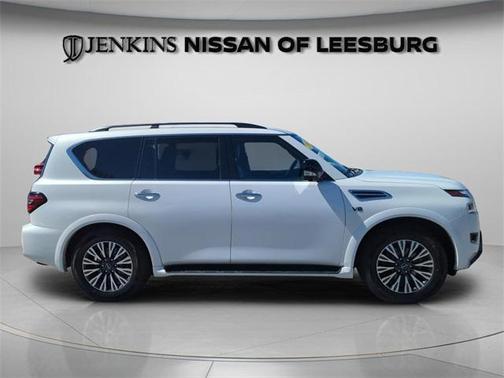 2022 Nissan Armada SL
