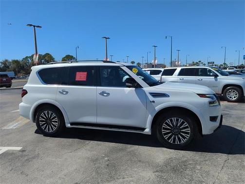 2022 Nissan Armada SL
