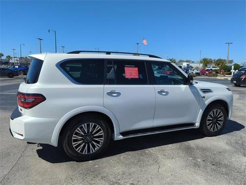 2022 Nissan Armada SL