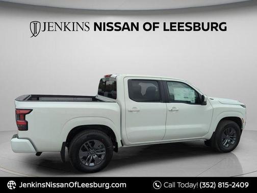 Glacier White 2026 Nissan Frontier SV