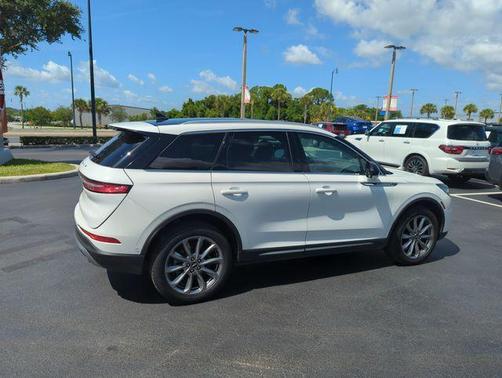 Pristine White 2020 Lincoln Corsair Standard