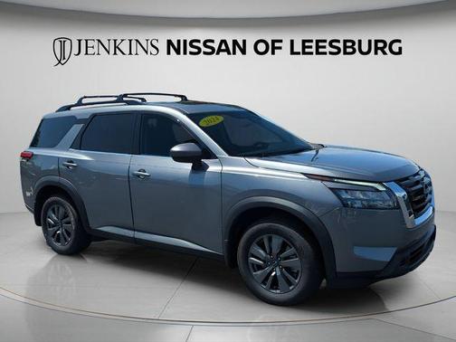 Gun Metallic 2024 Nissan Pathfinder SV