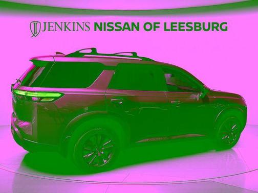 Gun Metallic 2024 Nissan Pathfinder SV