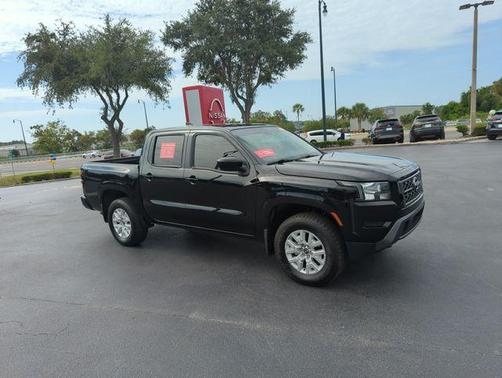 Black 2023 Nissan Frontier SV