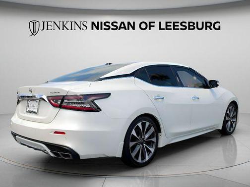 White 2023 Nissan Maxima Platinum