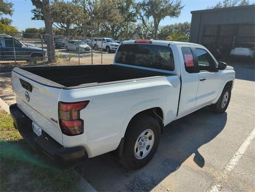 2023 Nissan Frontier S