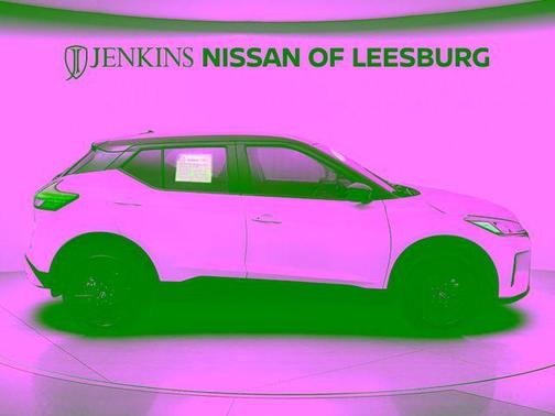 Aspen White / Super Black 2024 Nissan Kicks SV