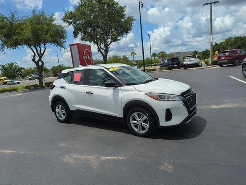 Fresh Powder 2025 Nissan Kicks Play S