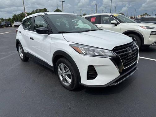 Fresh Powder 2025 Nissan Kicks Play S