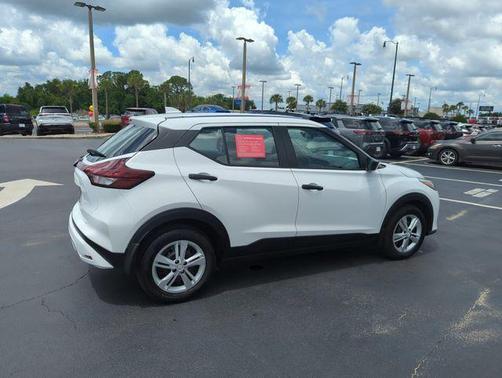 Fresh Powder 2025 Nissan Kicks Play S