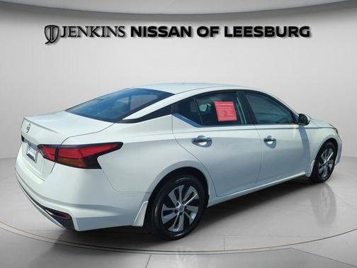 Glacier White 2023 Nissan Altima 2.5 S
