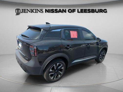 Super Black 2025 Nissan Kicks SV