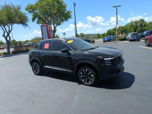 Super Black 2025 Nissan Kicks SV