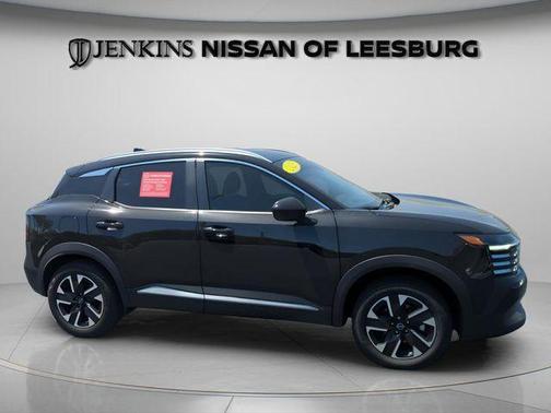 Super Black 2025 Nissan Kicks SV