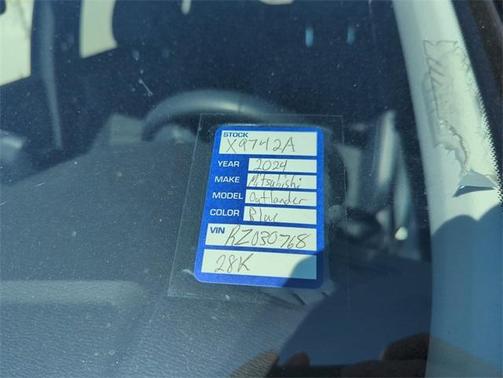 2024 Mitsubishi Outlander SE