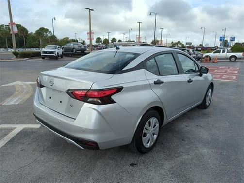 2025 Nissan Versa 1.6 S