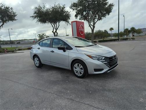 2025 Nissan Versa 1.6 S