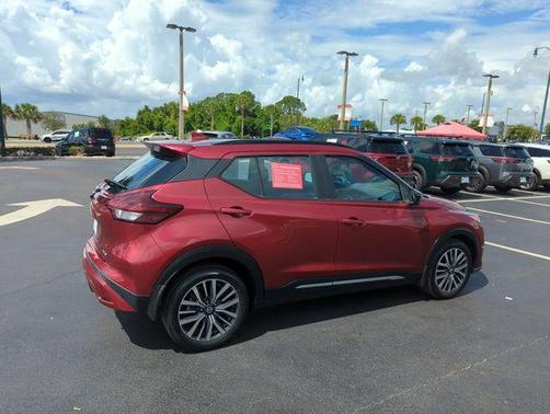 Scarlet Ember 2021 Nissan Kicks SR