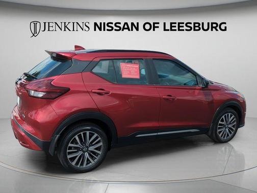 Scarlet Ember 2021 Nissan Kicks SR