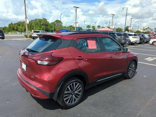 Scarlet Ember 2021 Nissan Kicks SR