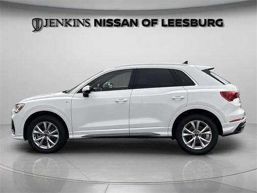 2024 Audi Q3 45 S line Premium