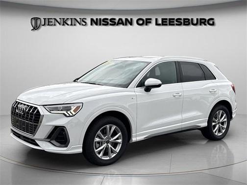 2024 Audi Q3 45 S line Premium