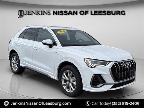 2024 Audi Q3 45 S line Premium
