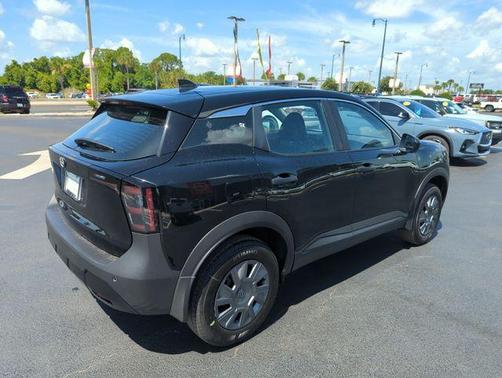 Super Black 2026 Nissan Kicks S